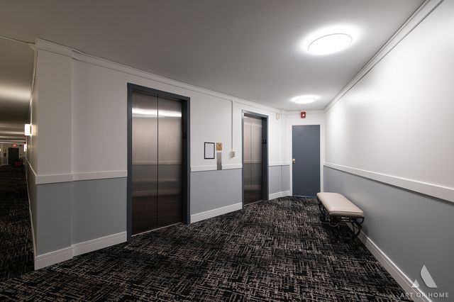 20 N Tower Road 9E, Oak Brook, IL 60523