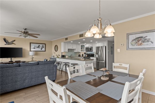6649 Seacomber Dr 103, Port Aransas, TX 78373