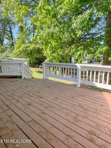 484 Riverbend Drive, Crossville, TN 38555
