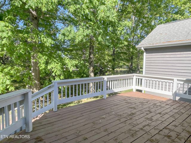 484 Riverbend Drive, Crossville, TN 38555