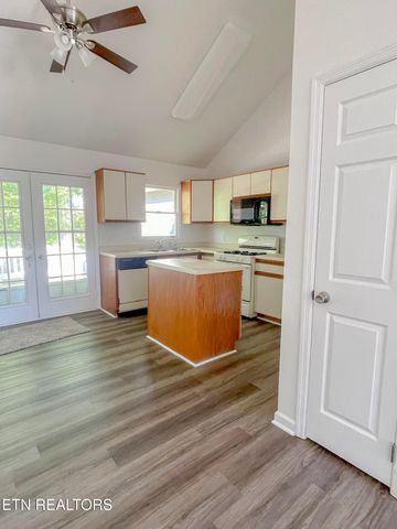 484 Riverbend Drive, Crossville, TN 38555