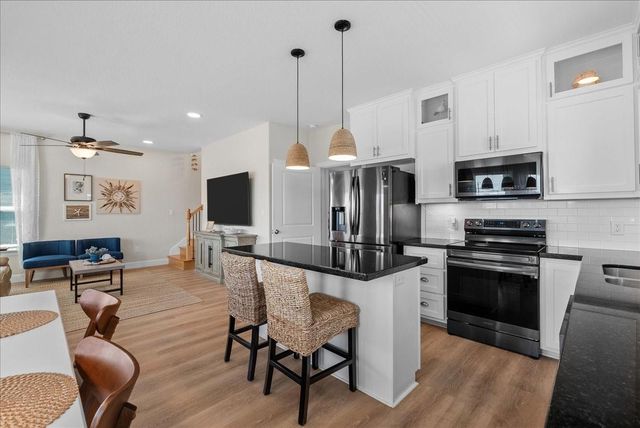 130 Beachcomber Avenue, Surfside Beach, TX 77541