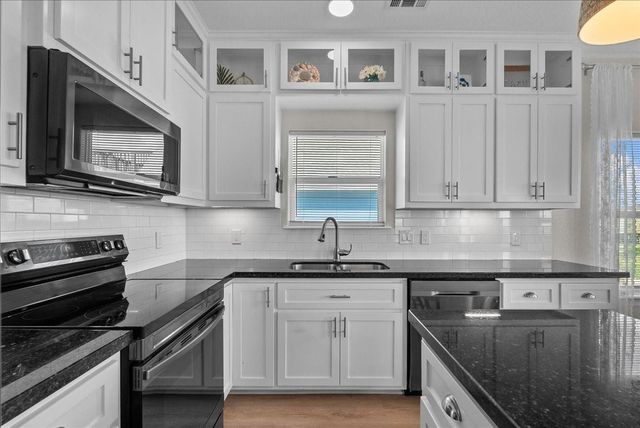 130 Beachcomber Avenue, Surfside Beach, TX 77541