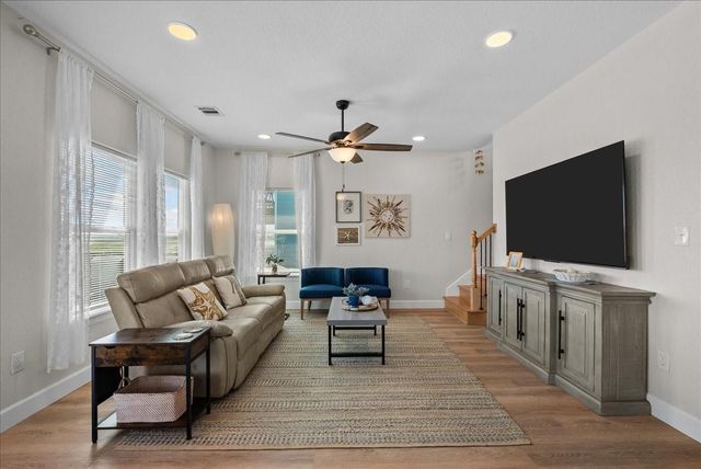 130 Beachcomber Avenue, Surfside Beach, TX 77541