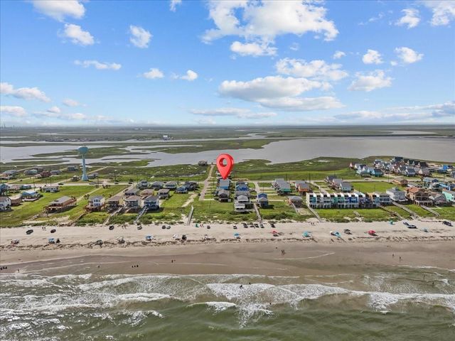 130 Beachcomber Avenue, Surfside Beach, TX 77541