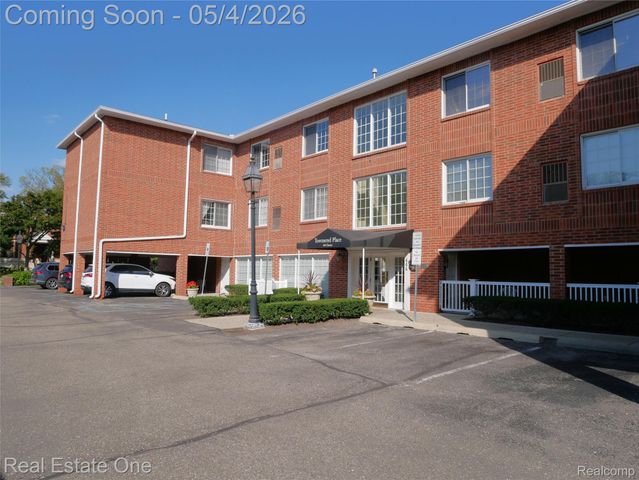 444 S Chester Street 413, Birmingham, MI 48009