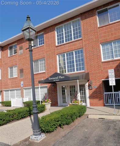 444 S Chester Street 413, Birmingham, MI 48009