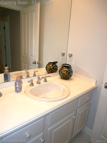 444 S Chester Street 413, Birmingham, MI 48009
