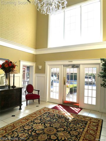 444 S Chester Street 413, Birmingham, MI 48009