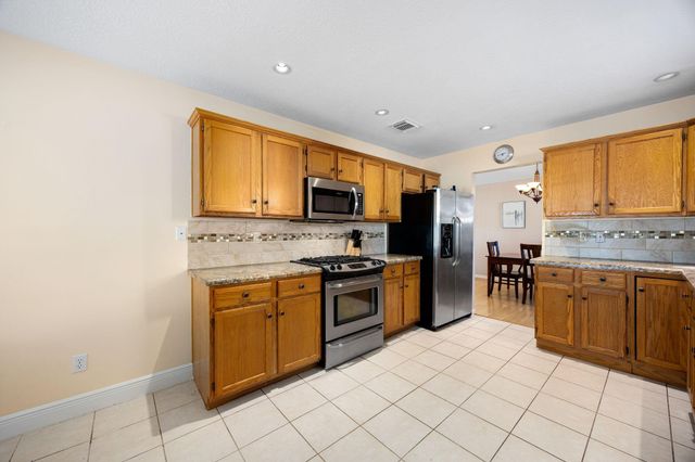 126 Rushton Circle, League City, TX 77573