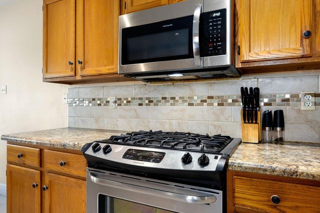 126 Rushton Circle, League City, TX 77573