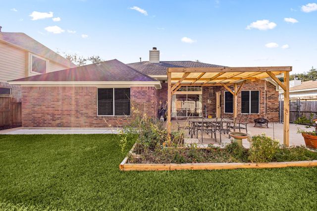 126 Rushton Circle, League City, TX 77573