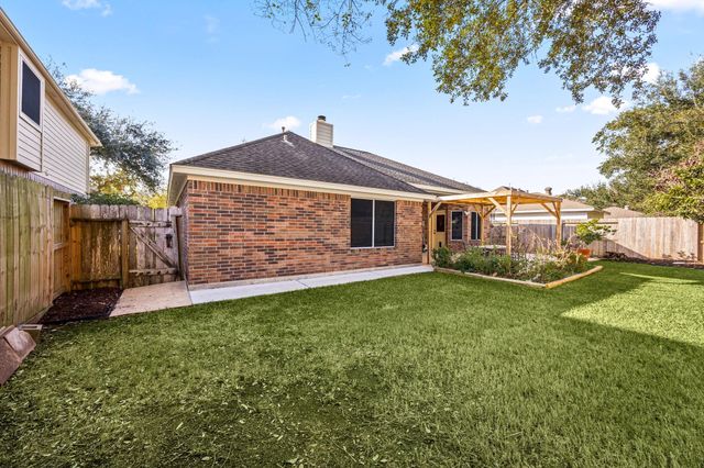 126 Rushton Circle, League City, TX 77573