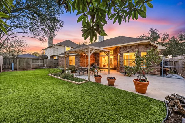 126 Rushton Circle, League City, TX 77573