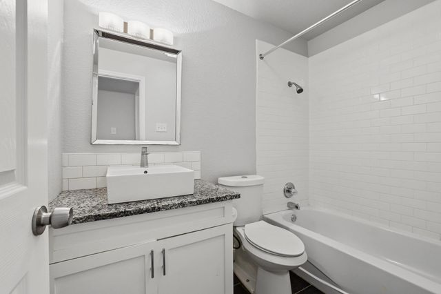 4909 N Colony Boulevard, The Colony, TX 75056