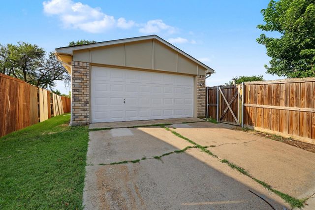 4909 N Colony Boulevard, The Colony, TX 75056