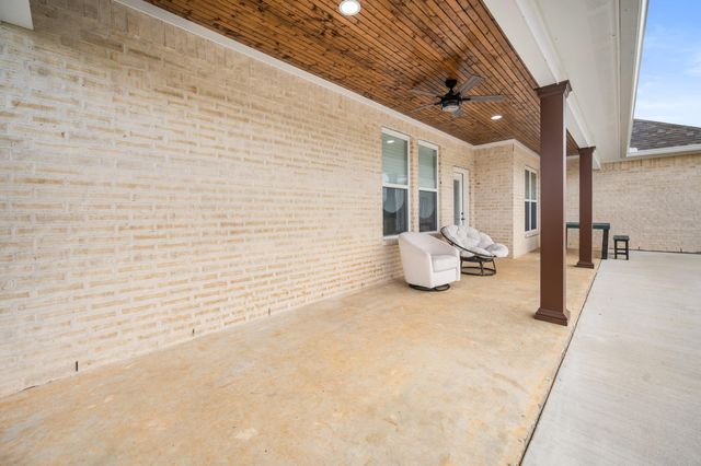 376 Liberty Drive, Leesville, LA 71446