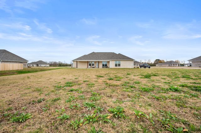 376 Liberty Drive, Leesville, LA 71446