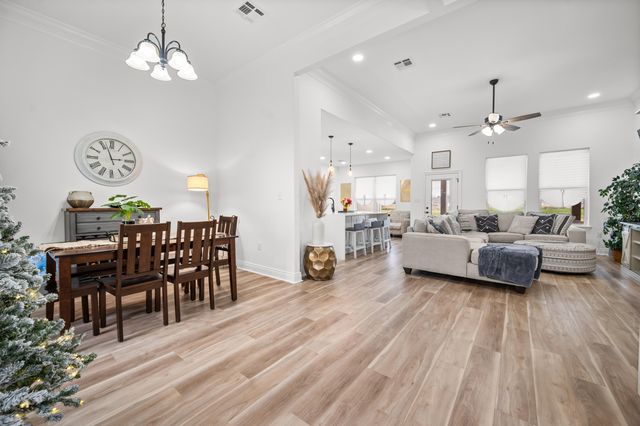 376 Liberty Drive, Leesville, LA 71446