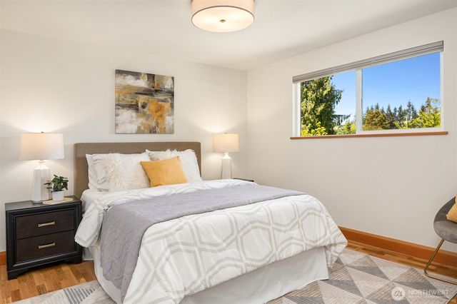7105 190th Street SW, Lynnwood, WA 98036