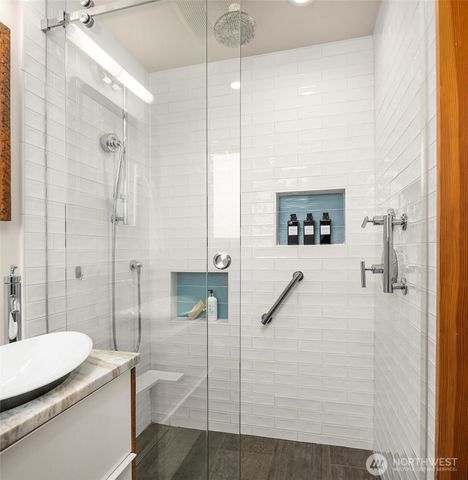 7105 190th Street SW, Lynnwood, WA 98036