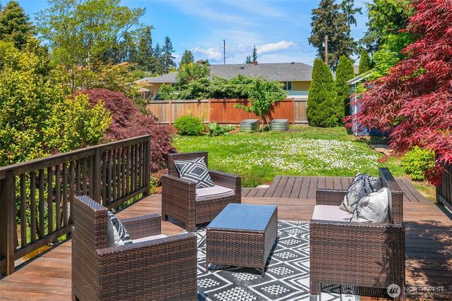 7105 190th Street SW, Lynnwood, WA 98036
