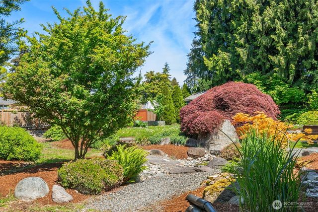 7105 190th Street SW, Lynnwood, WA 98036