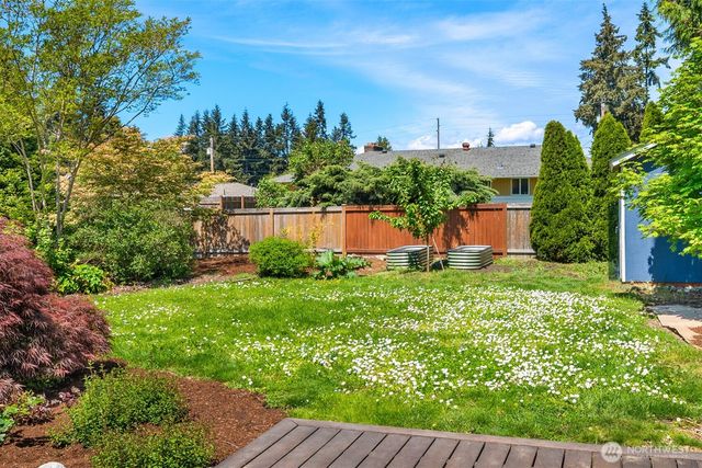 7105 190th Street SW, Lynnwood, WA 98036
