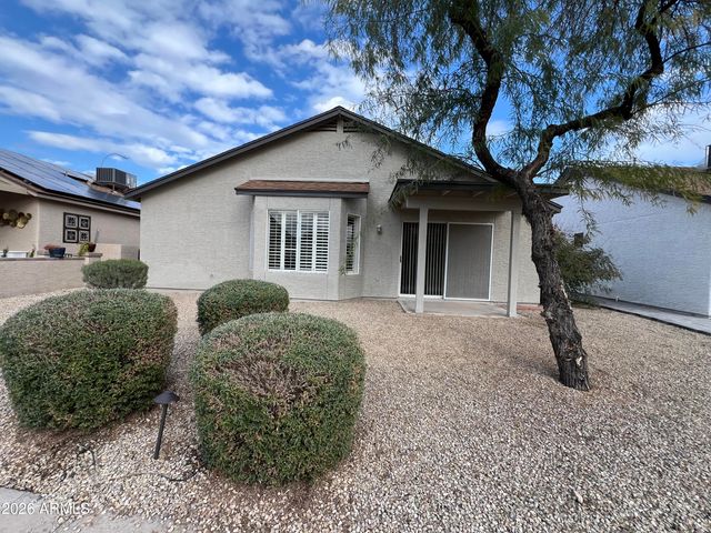 6570 S Cypress Point Drive, Chandler, AZ 85249