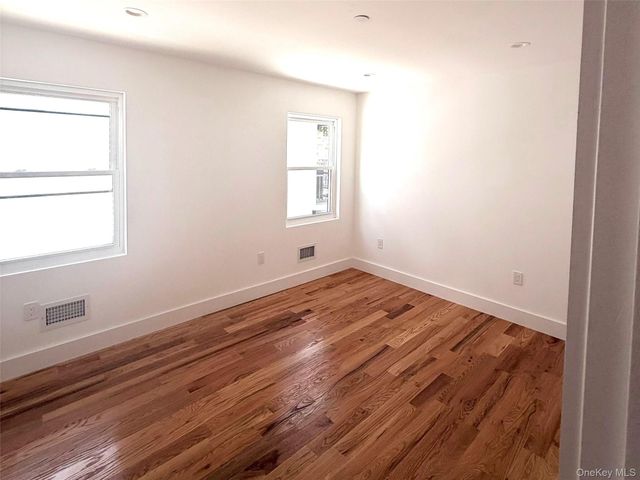 342 234 Street E 2, Bronx, NY 10470