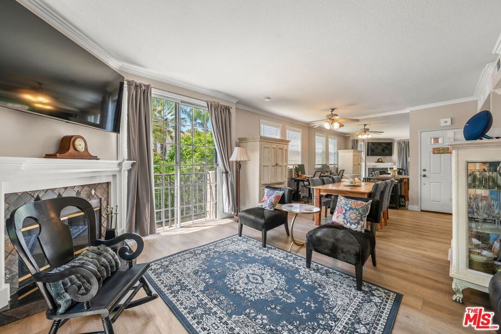 Image 3 of property listing at 24109 E Del Monte Drive 463, Valencia, CA 91355