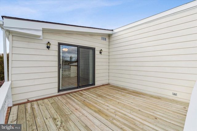 319 WINDING BROOK RUN, North Wales, PA 19454