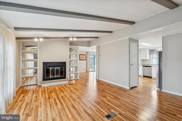 319 WINDING BROOK RUN, North Wales, PA 19454