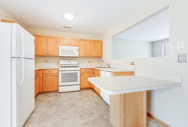 797 Serendipity Drive, Aurora, IL 60504