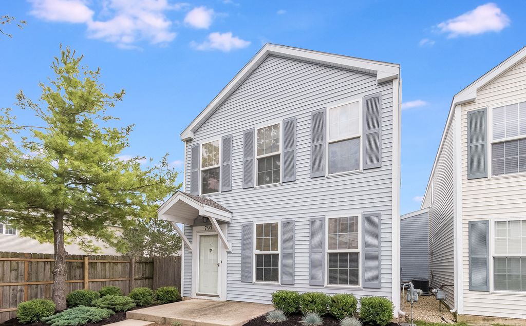 797 Serendipity Drive, Aurora, IL 60504