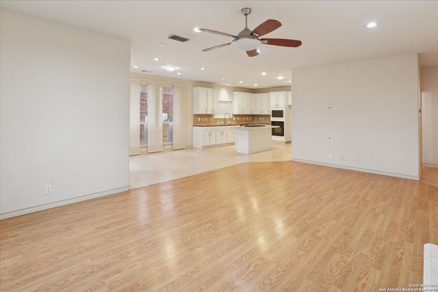 24207 BEAR MTN, San Antonio, TX 78258