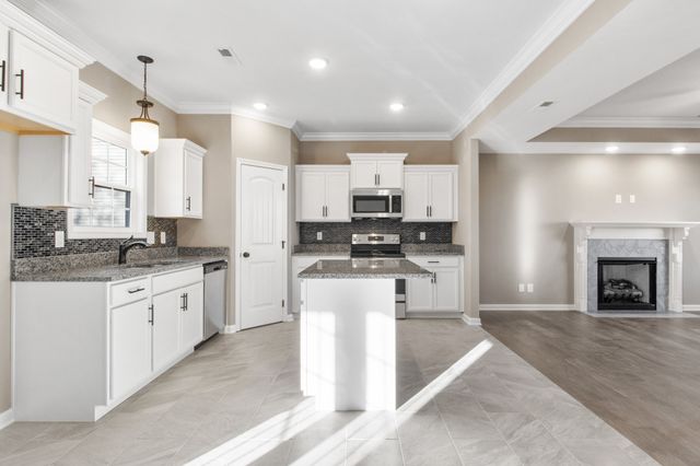 1336 Mourning Cloak Dr, Clarksville, TN 37043