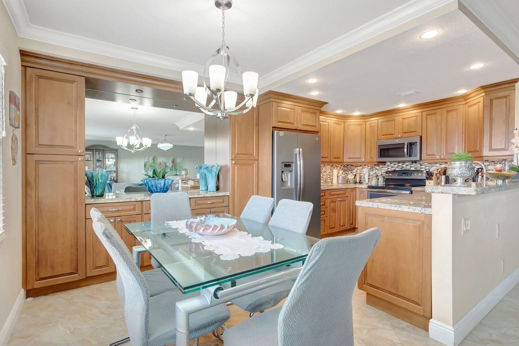 453 Richmond F 453, Deerfield Beach, FL 33442