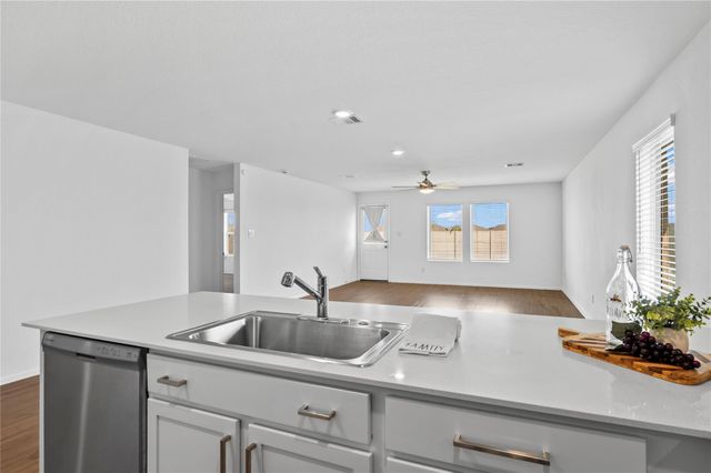 2805 Fountain Woods Drive, League City, TX 77573