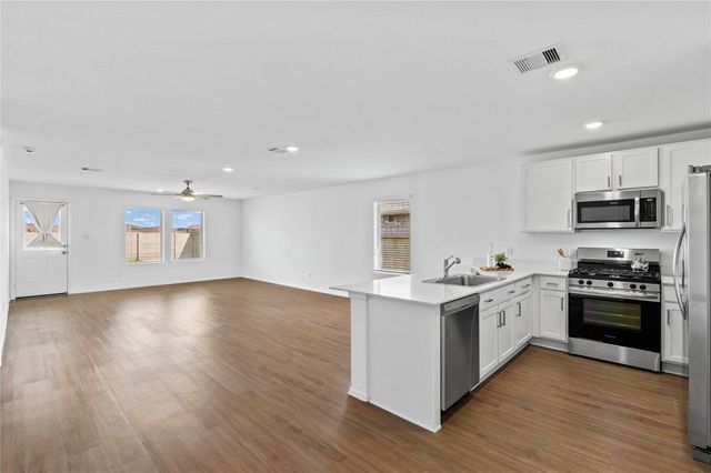 2805 Fountain Woods Drive, League City, TX 77573