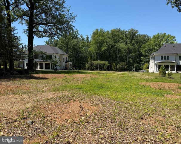 9113 REDWOOD AVE, Bethesda, MD 20817