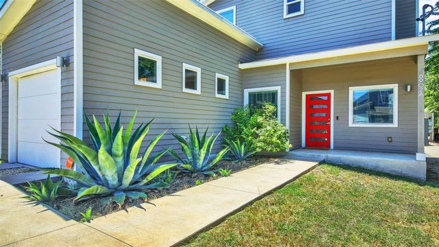 6902 Carver Ave A, Austin, TX 78752