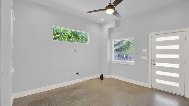 6902 Carver Ave A, Austin, TX 78752