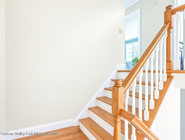 17 Jennifer Lane, Hudson, NY 12534