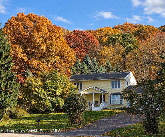 17 Jennifer Lane, Hudson, NY 12534