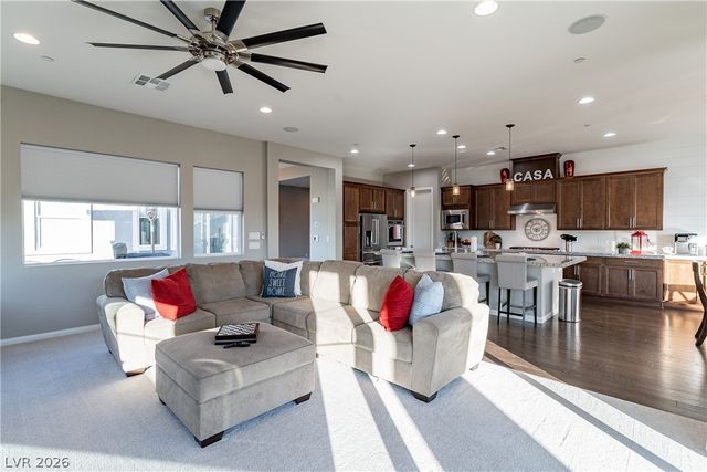 26 Via Tavolara, Henderson, NV 89011