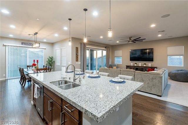26 Via Tavolara, Henderson, NV 89011