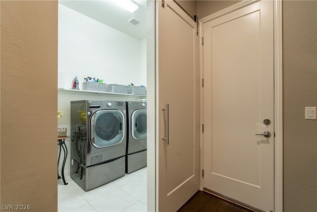 26 Via Tavolara, Henderson, NV 89011