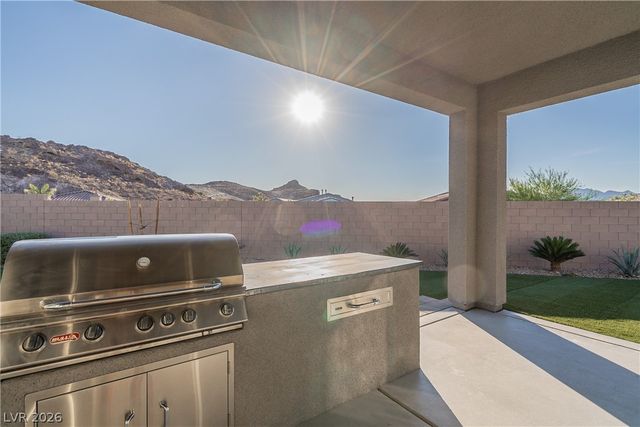 26 Via Tavolara, Henderson, NV 89011