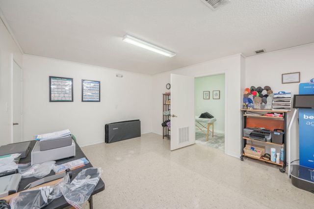 1078 S Ferdon Boulevard, Crestview, FL 32536